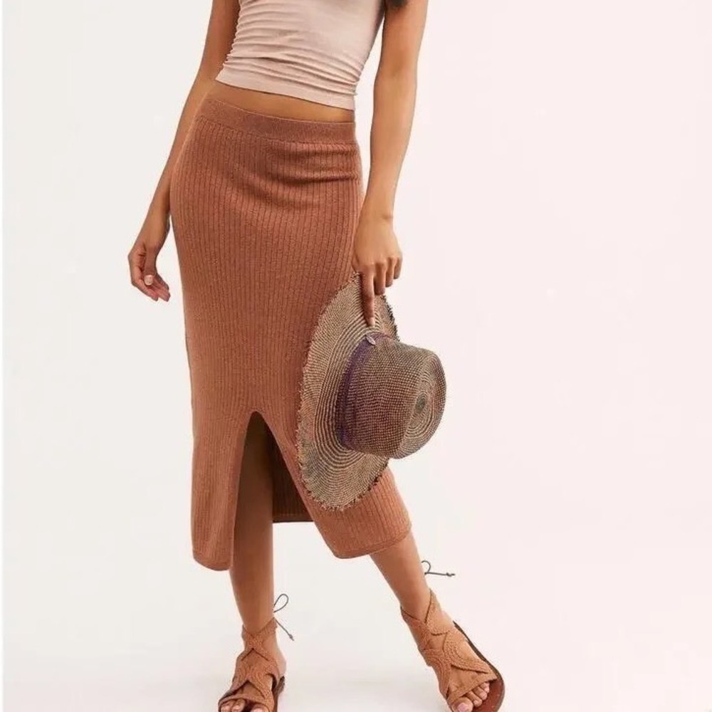 Freeβ People Skyline Rib Knit Midi Skirt Camel Tan Front Slit Size Medium